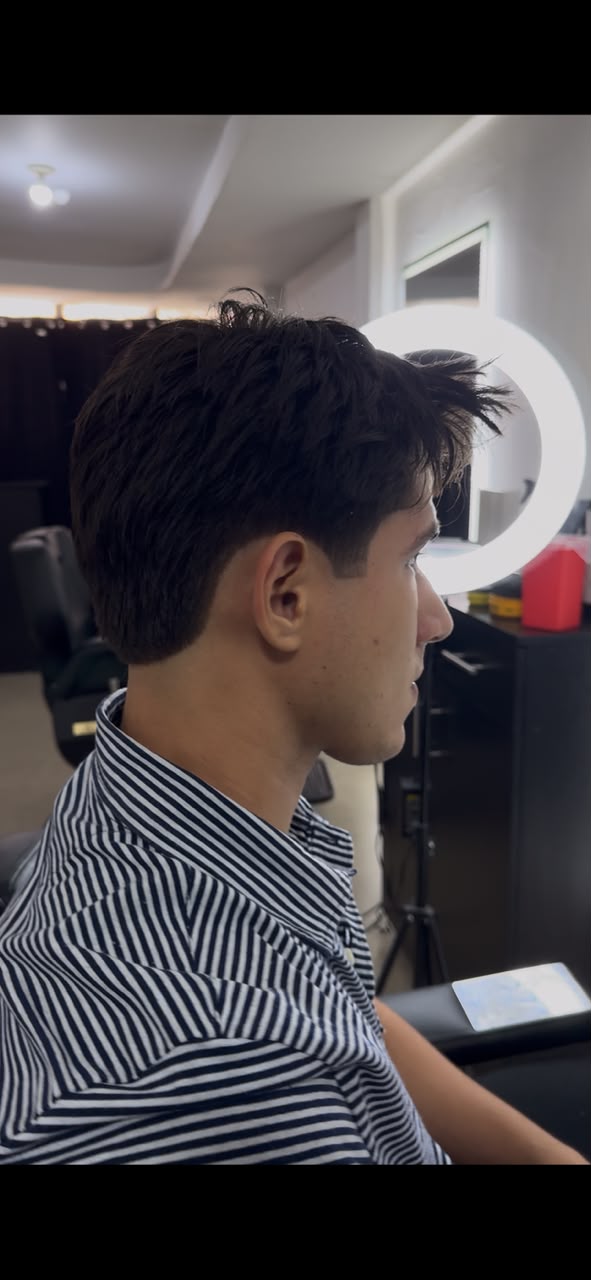 Textured Crop — Mister Barbershop